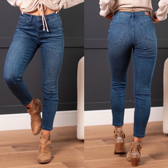 Judy Blue Denim - Judy Blue Mid Rise Bleach Splattered Mineral Wash Relaxed Fit Jeans 27